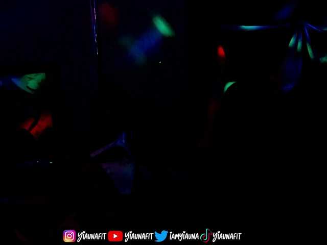 Yiauana live cam on BongaCams