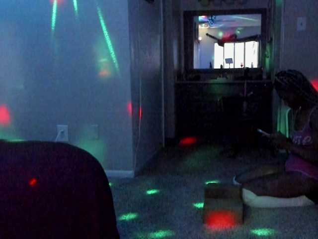 Yiauana live cam preview