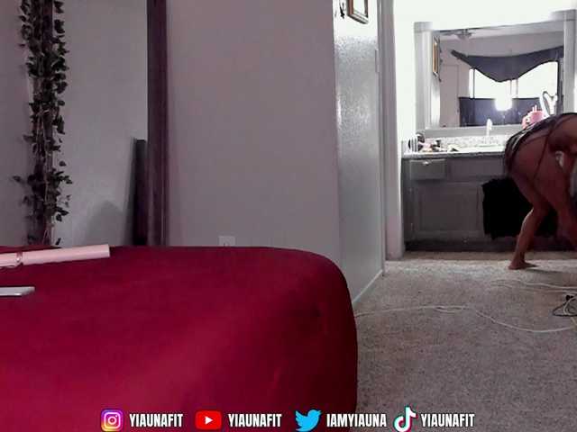 Yiauana live cam on BongaCams