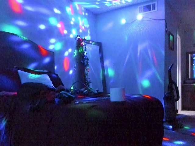 Yiauana live webcam show