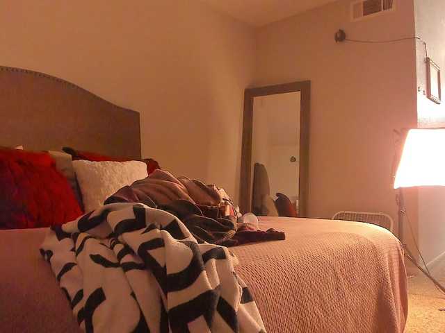 Yiauana's BongaCams show and profile