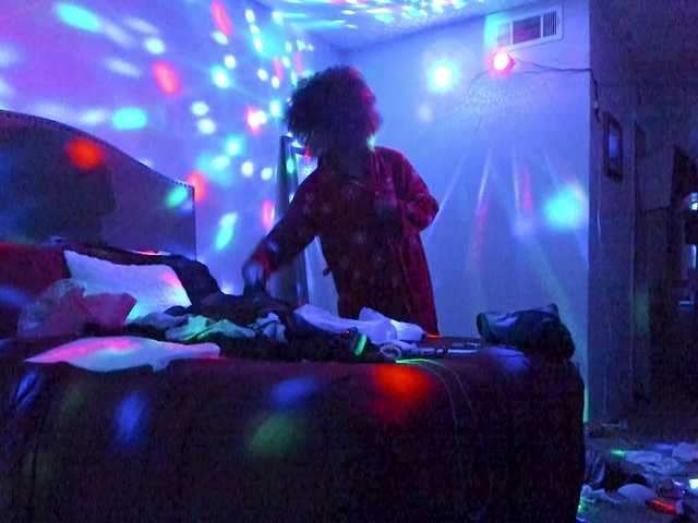 Yiauana live webcam show