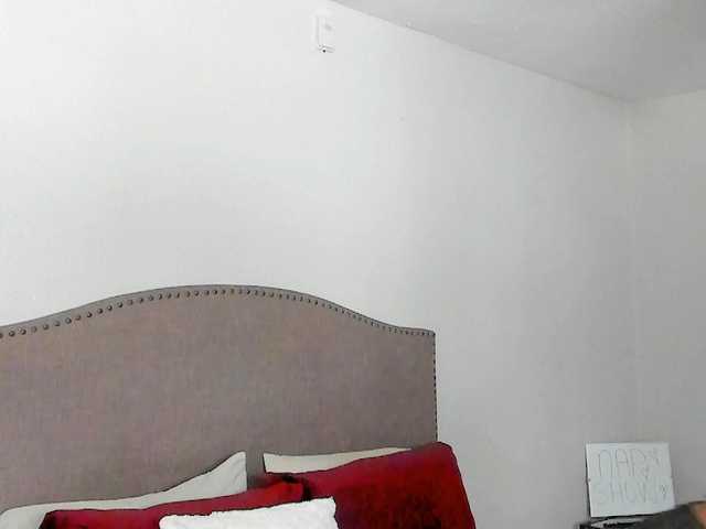 Yiauana live cam on BongaCams