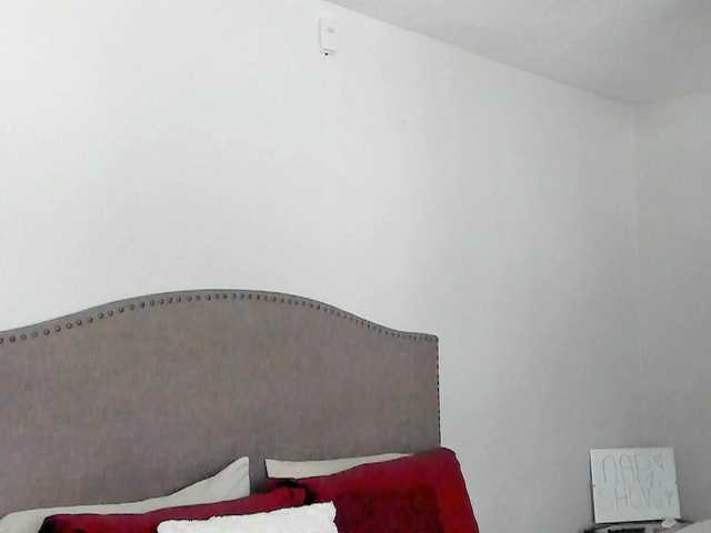 Yiauana live cam on BongaCams