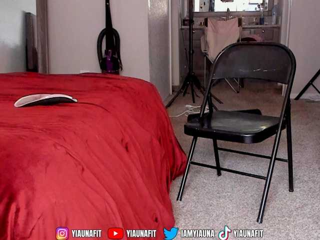 Yiauana live cam on BongaCams