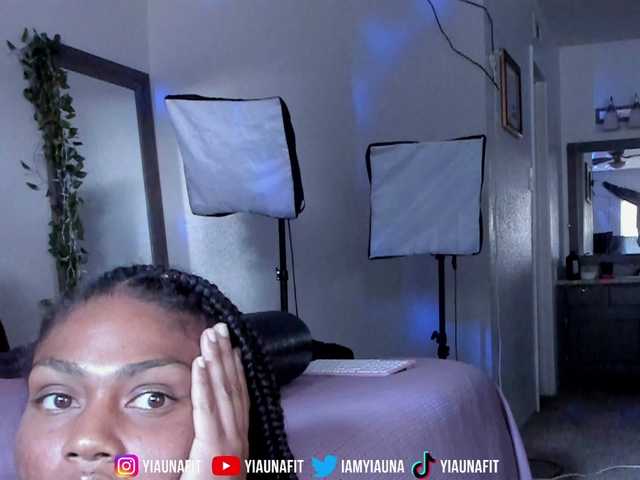 Yiauana live cam on BongaCams