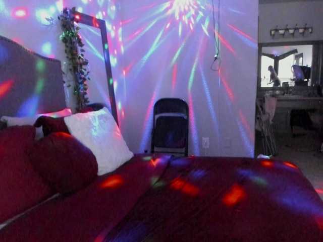 yiauna live cam on BongaCams