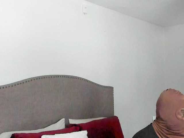Yiauana live cam on BongaCams