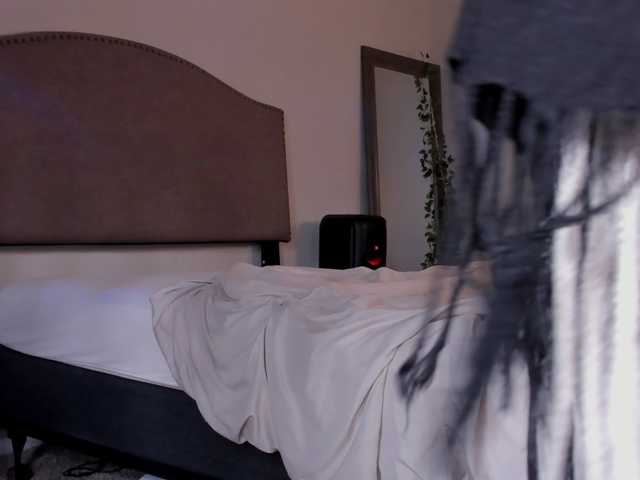 yiauna live cam on BongaCams