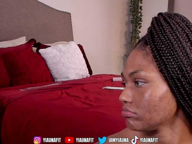 Yiauana live cam on BongaCams