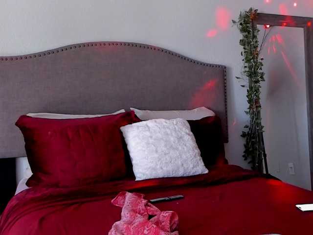 Yiauana live cam on BongaCams