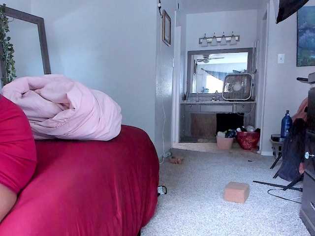 Yiauana live cam on BongaCams