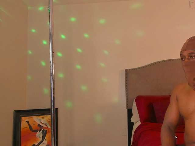 Yiauana live cam on BongaCams