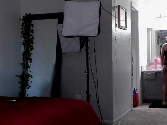 Yiauana live cam on BongaCams