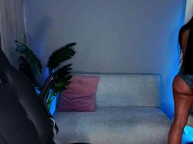 alina-cruz webcam