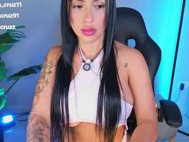 alina-cruz webcam