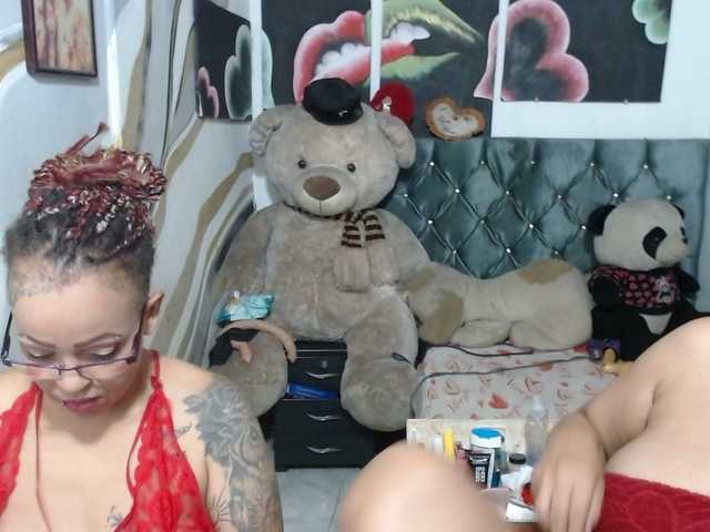 Manazahot99 live cam on BongaCams