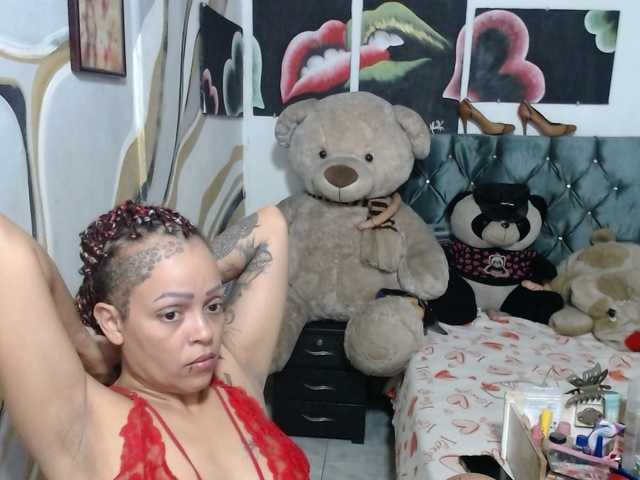 Manazahot99 live cam on BongaCams
