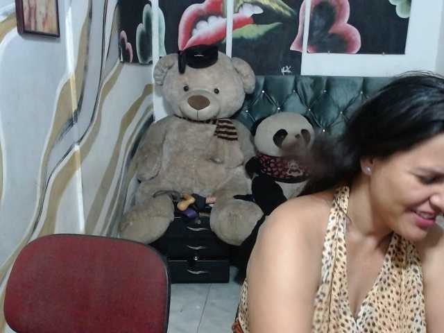 Manazahot99 live cam on BongaCams