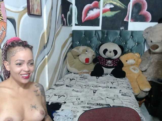 Manazahot99 live cam on BongaCams