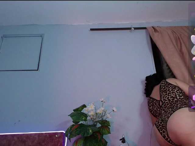 giordanapinoo live cam on BongaCams