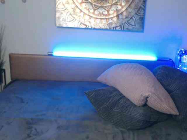 AngelCumsxxx webcam