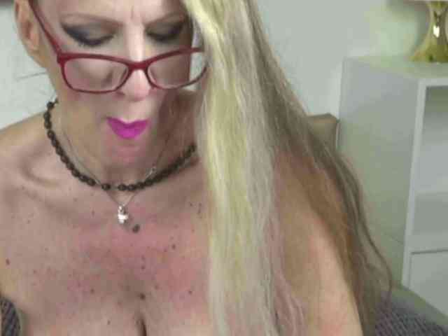 AngelCumsxxx