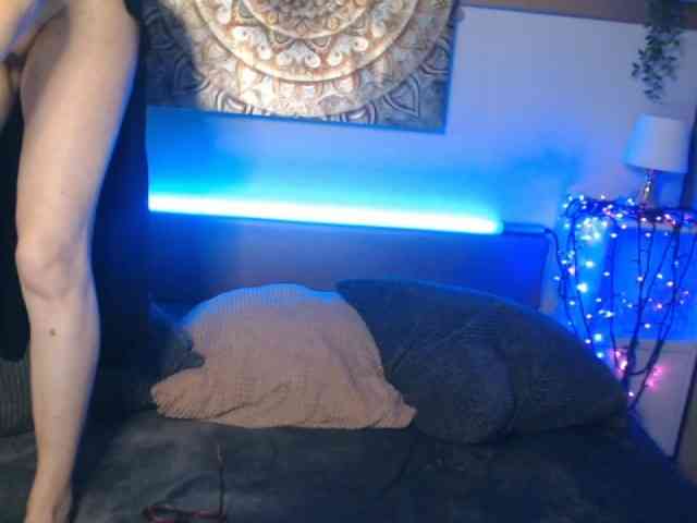 AngelCumsxxx webcam
