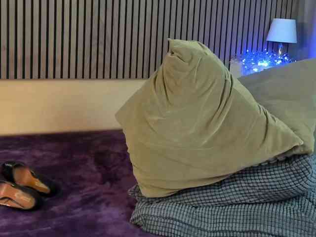 AngelCumsxxx webcam