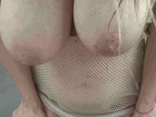 AngelCumsxxx webcam