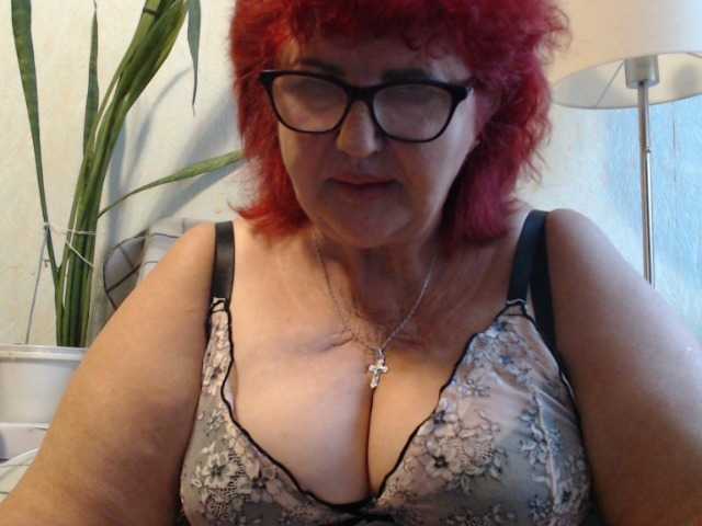 PeggySoft live cam on BongaCams