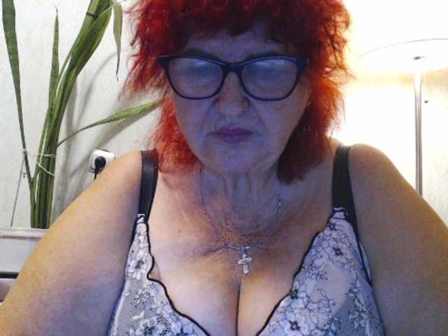 PeggySoft live cam on BongaCams
