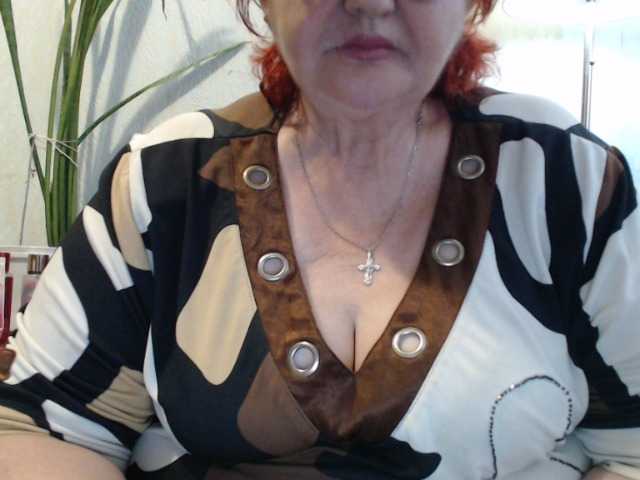 PeggySoft live cam on BongaCams