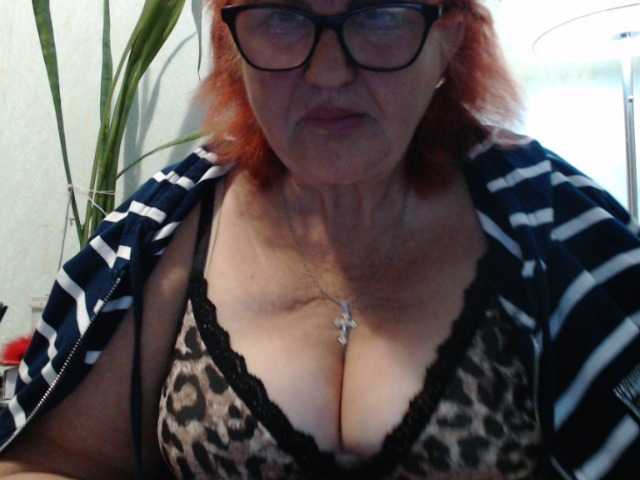 PeggySoft live cam on BongaCams