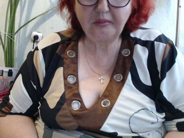 PeggySoft live cam on BongaCams