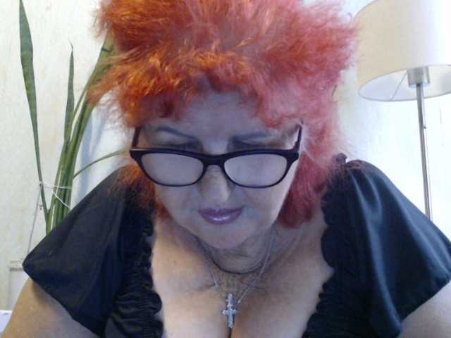 PeggySoft live cam on BongaCams
