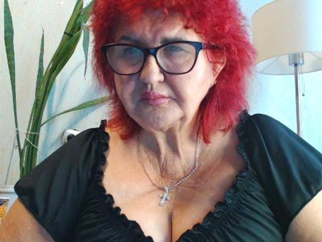 PeggySoft live cam on BongaCams