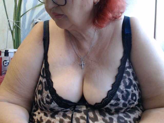 PeggySoft live cam on BongaCams