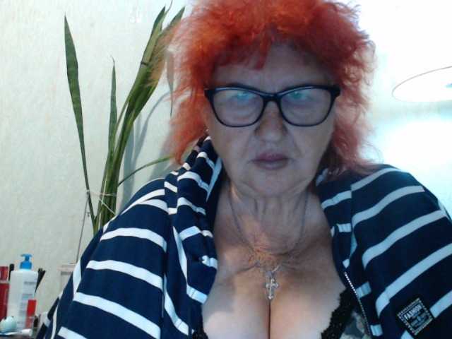 PeggySoft live cam on BongaCams