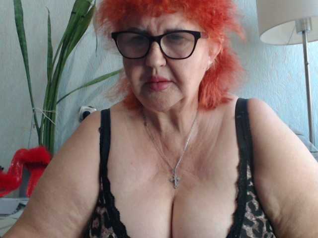 PeggySoft live cam on BongaCams