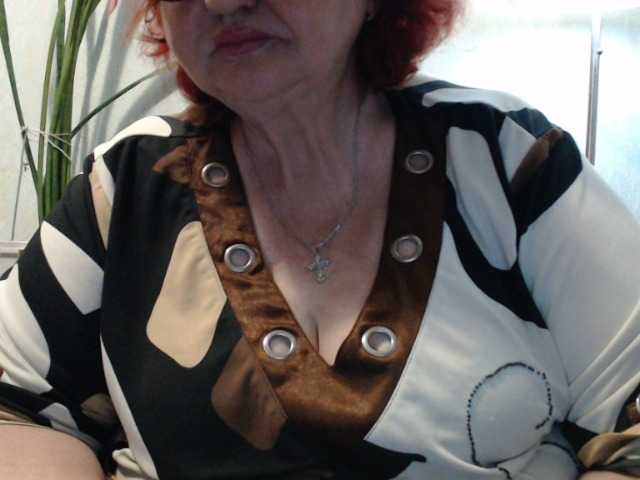 PeggySoft live cam on BongaCams