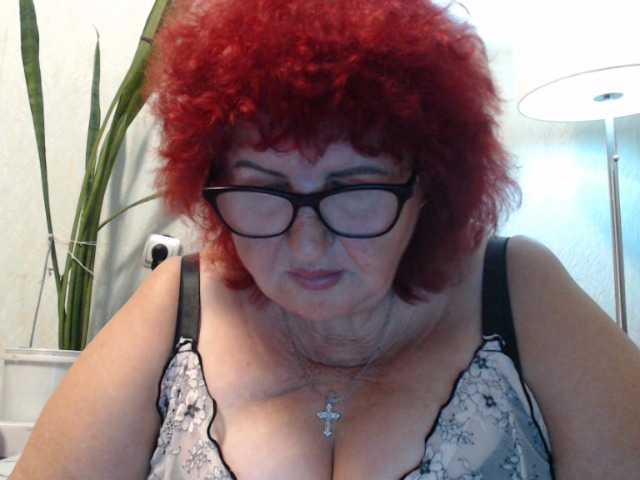 PeggySoft live cam on BongaCams