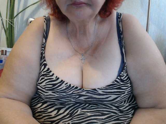 PeggySoft live cam on BongaCams