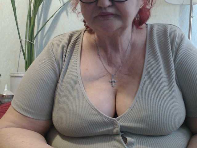PeggySoft's BongaCams show and profile