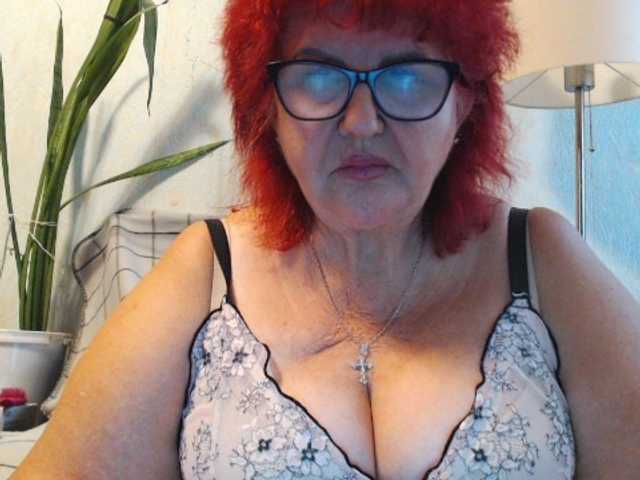 PeggySoft live cam on BongaCams