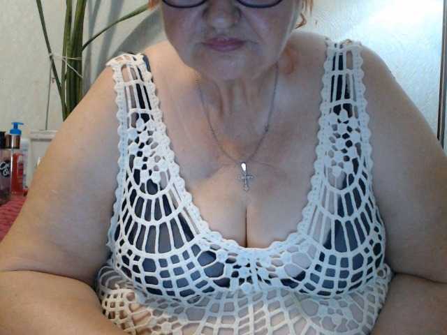 PeggySoft live cam on BongaCams