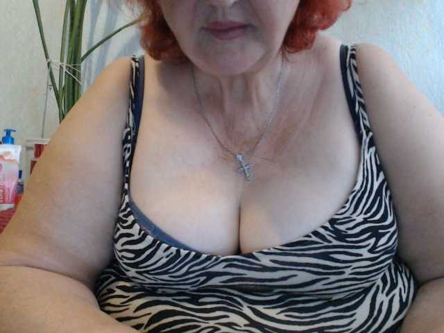 PeggySoft live cam on BongaCams