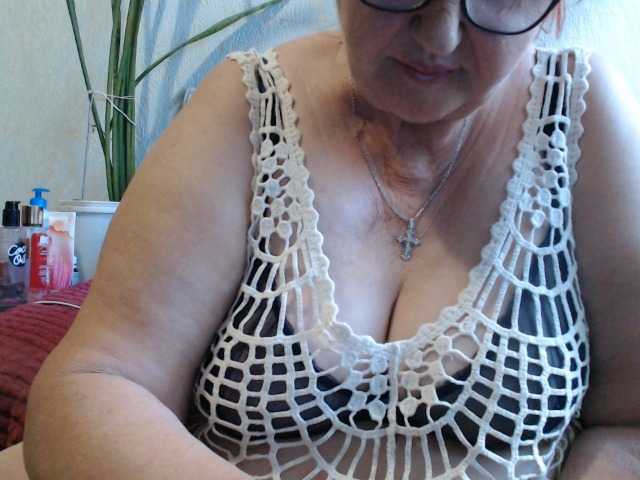 PeggySoft live cam on BongaCams