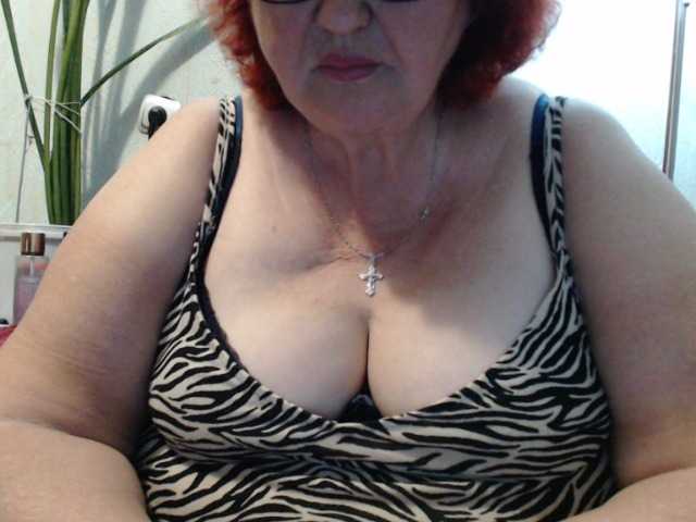 PeggySoft live cam on BongaCams
