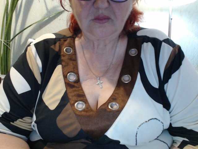 PeggySoft live cam on BongaCams